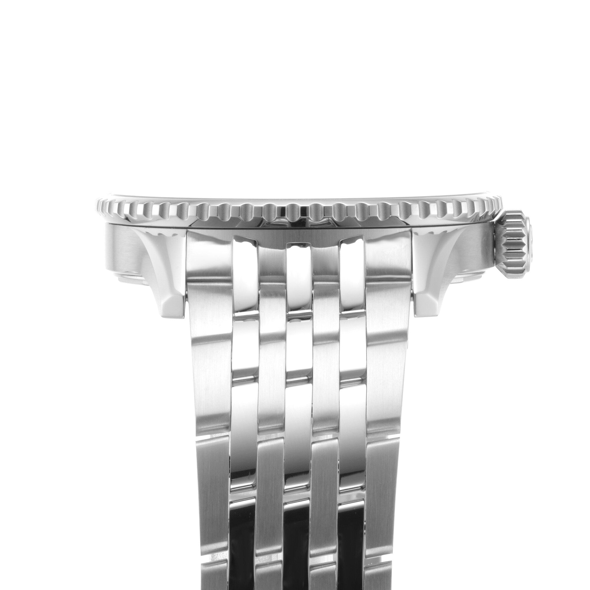 Side view of the Breitling Navitimer Automatic 41 showcasing its case, crown, and metal bracelet against a white background, highlighting the brand’s aviation heritage.