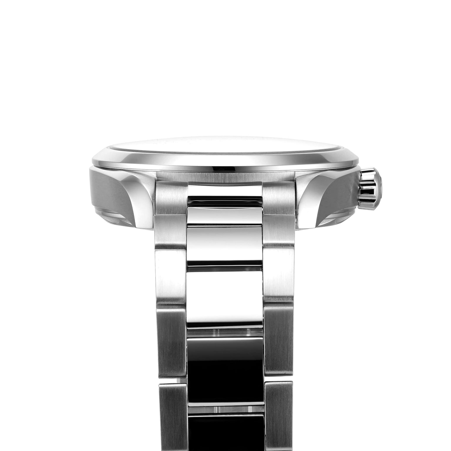 Side view of the OMEGA Seamaster Aqua Terra 150M with a stainless steel link band and round case, highlighting the crown, polished finish, and tribute to OMEGA’s maritime heritage.