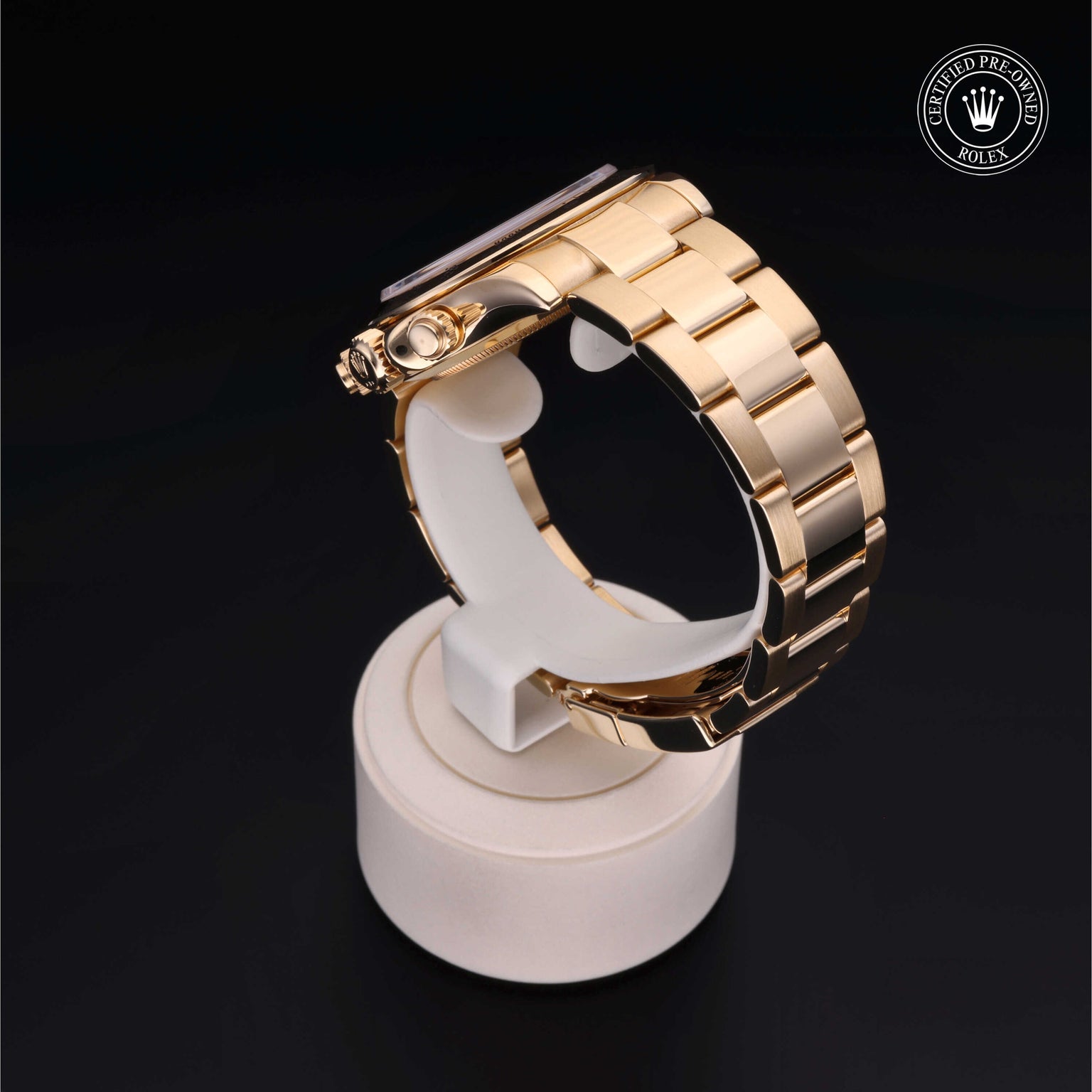 Rolex Certified Pre-owned Daytona M116528-0014 front on black background