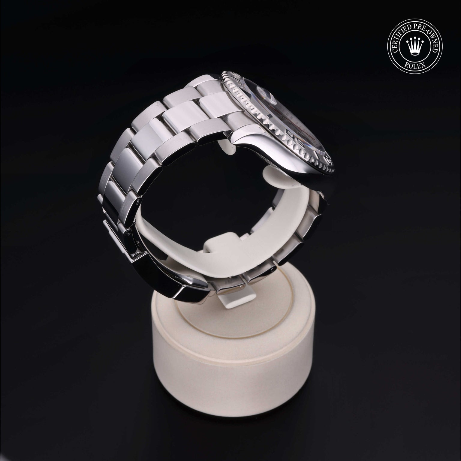 Rolex Certified Pre-owned Yacht-Master M116622-0002 front on black background