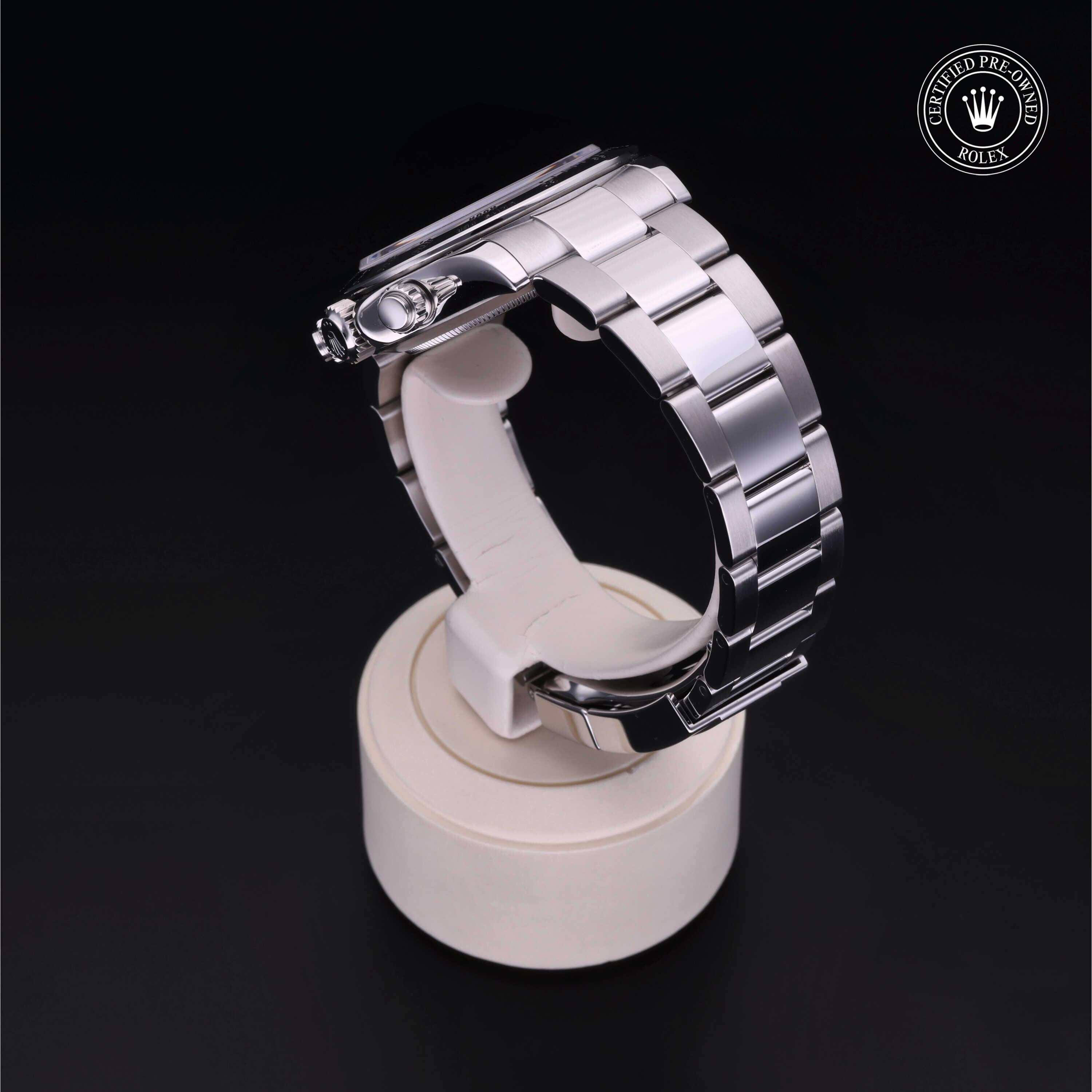 Rolex Certified Pre-owned Daytona M116520-0015 front on black background