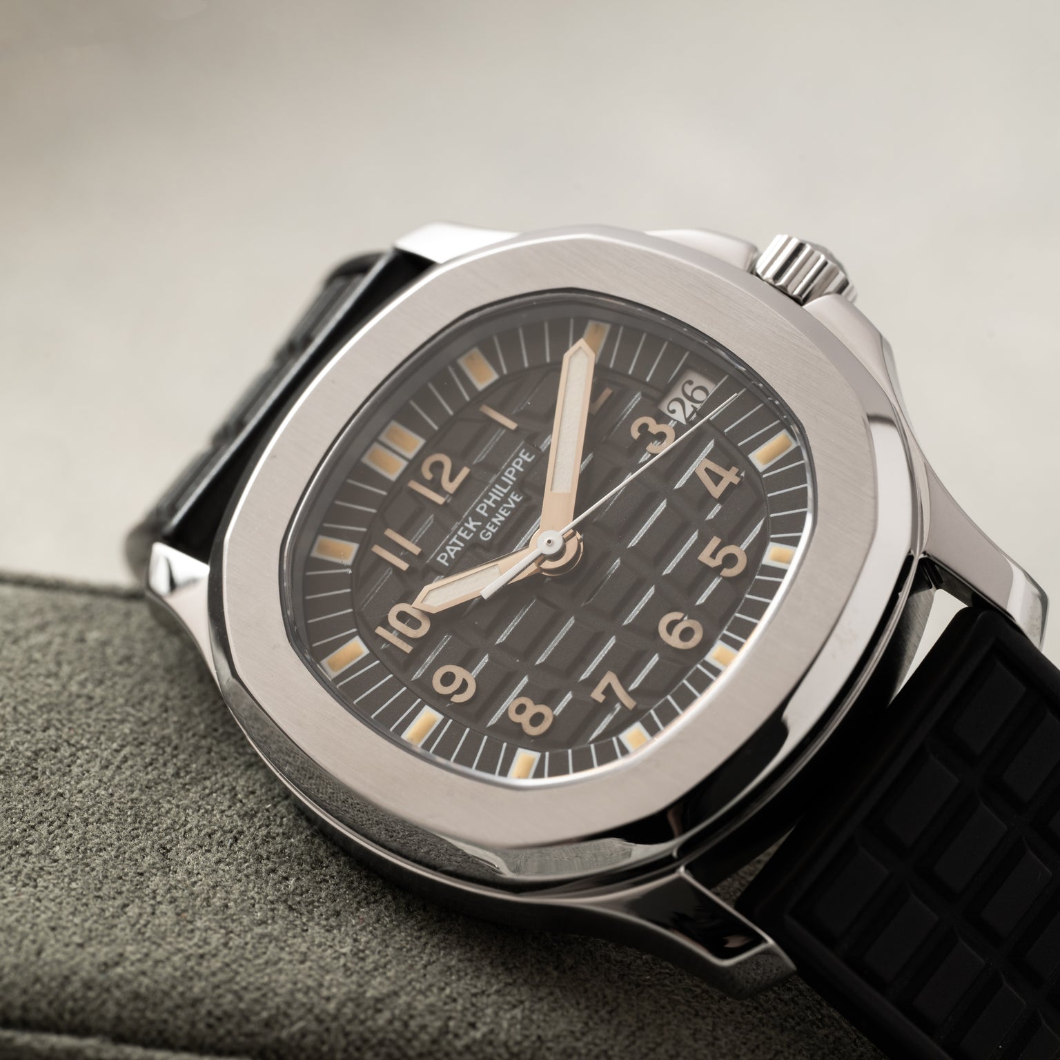 Patek Philippe Aquanaut 'First Reference' - Image 8