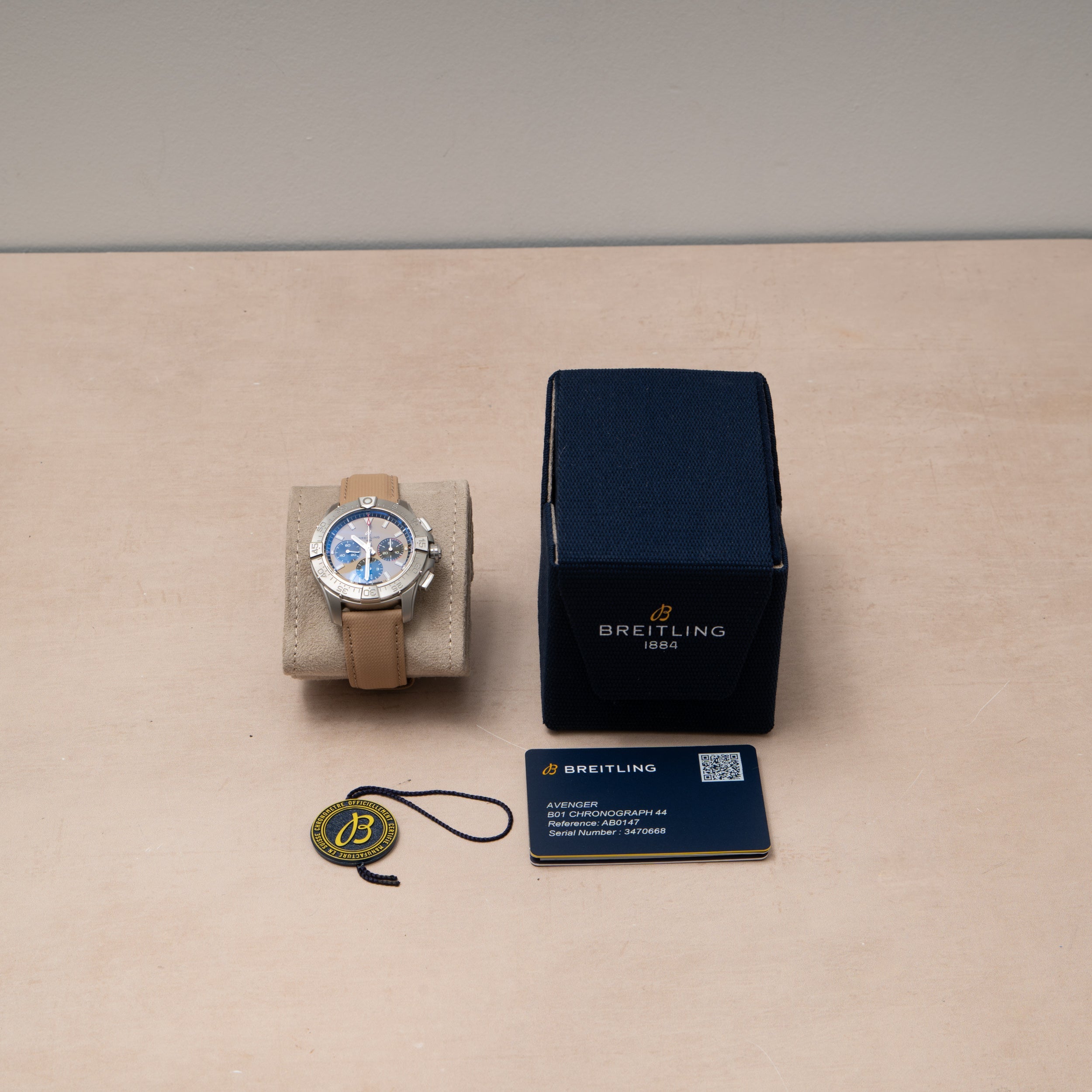 Breitling Avenger B01 Chronograph 44 - Image 11