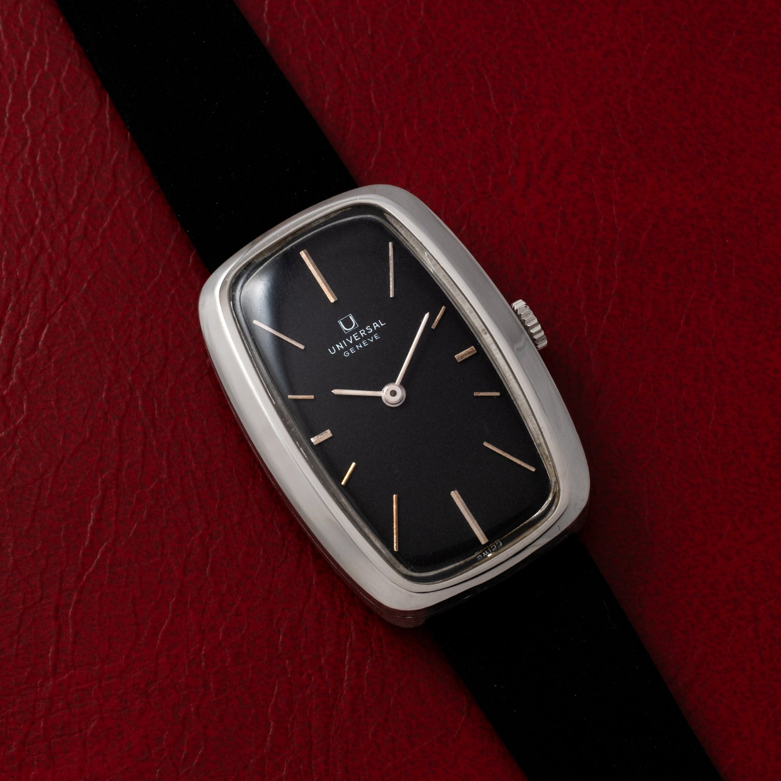 Universal Genève 'Bathtub' Dress Watch - Image 1