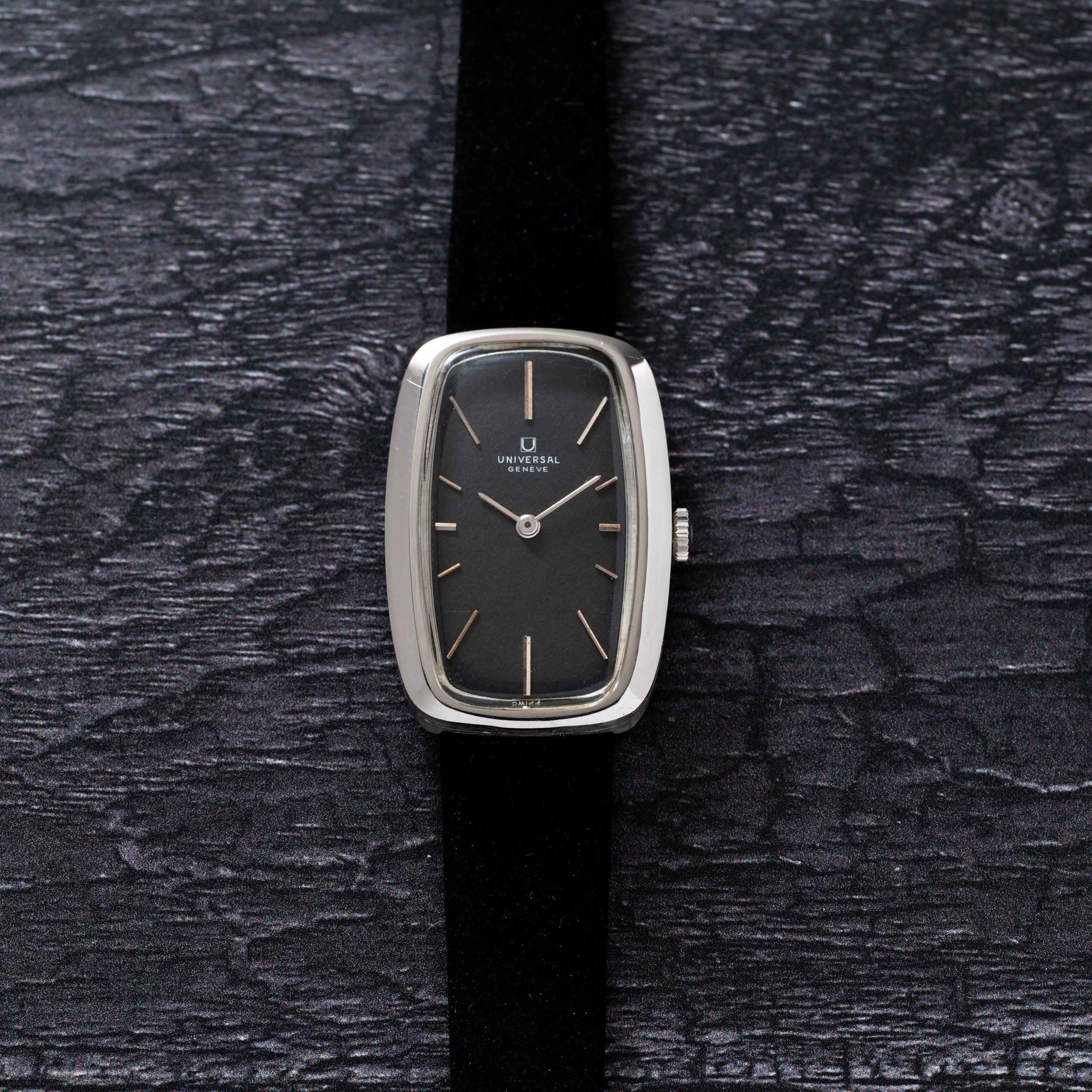 Universal Genève 'Bathtub' Dress Watch - Image 6