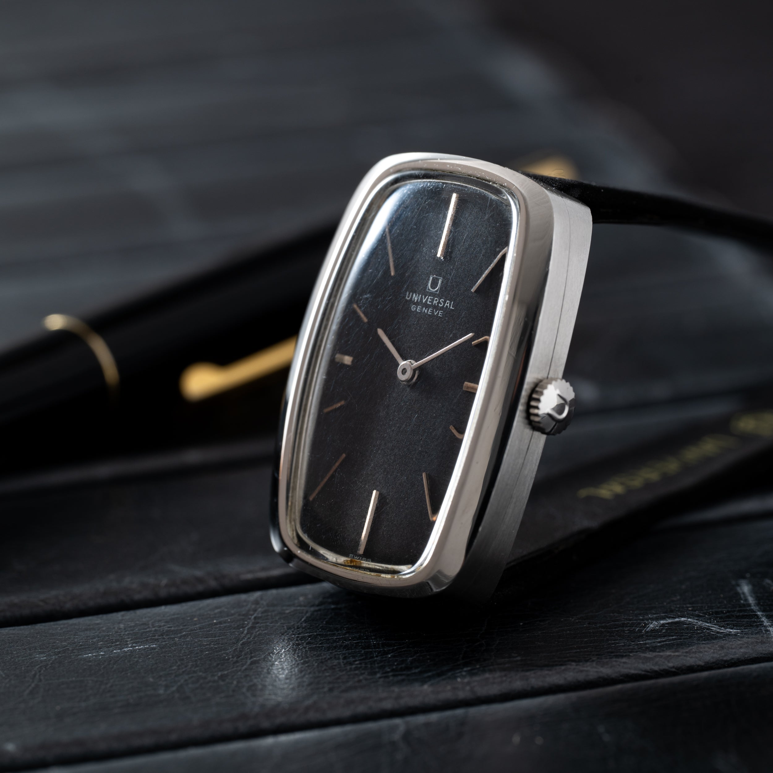 Universal Genève 'Bathtub' Dress Watch - Image 10