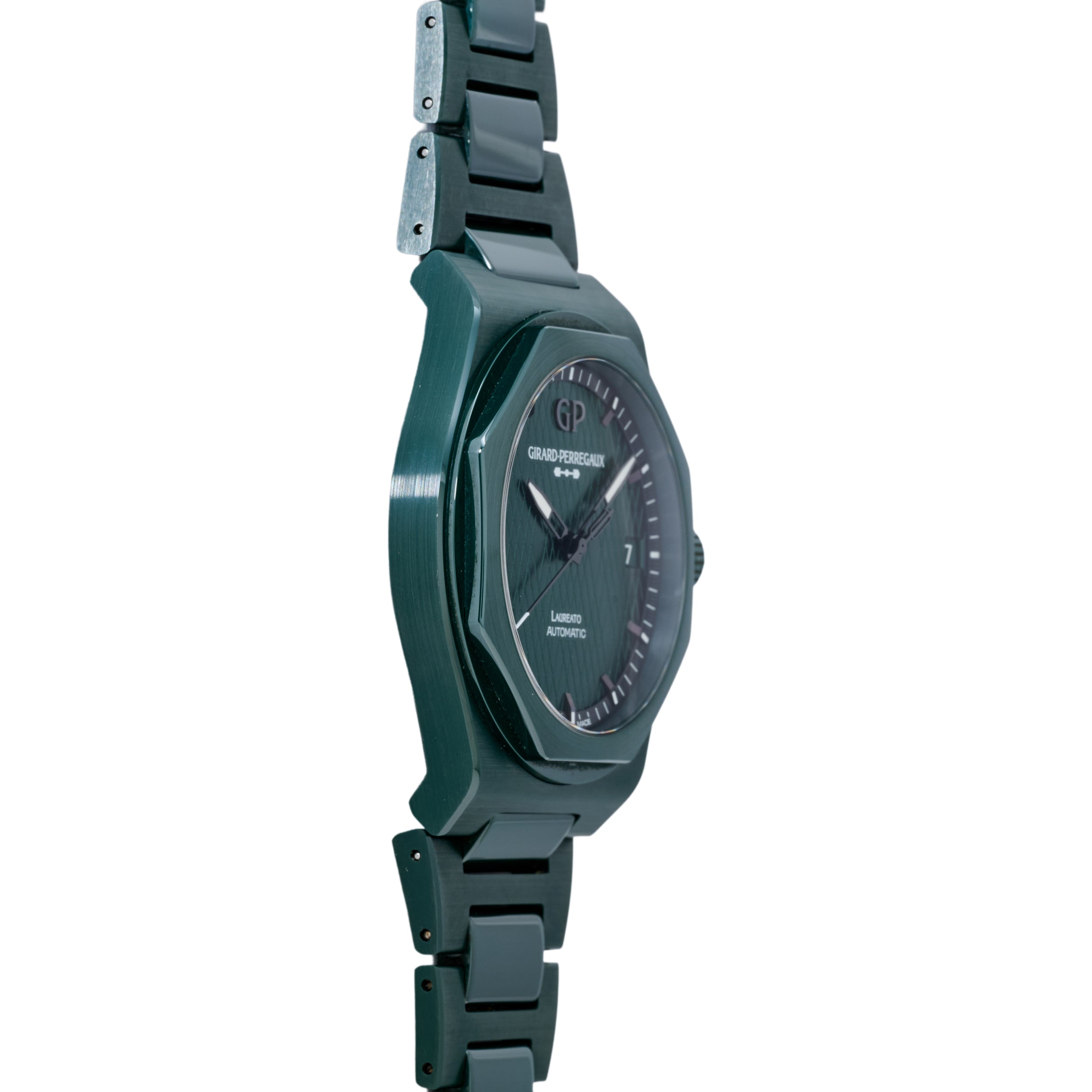 Girard-Perregaux Laureato 42mm 'Aston Martin' Edition