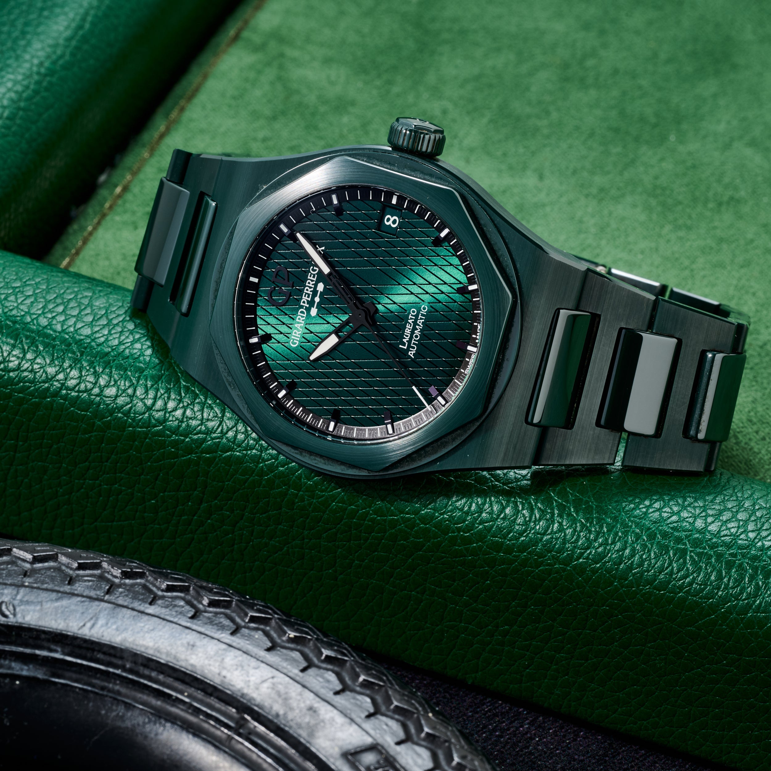 Girard-Perregaux Laureato 42mm 'Aston Martin' Edition